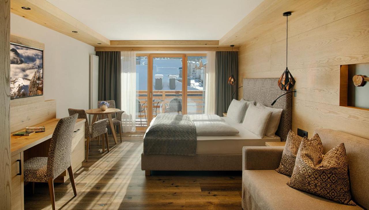 Hotel Villa Eden Corvara In Badia Kültér fotó