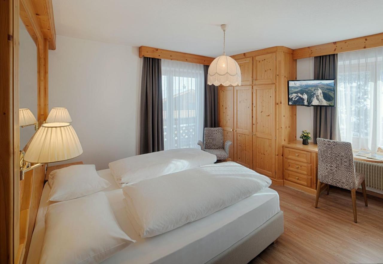 Hotel Villa Eden Corvara In Badia Kültér fotó