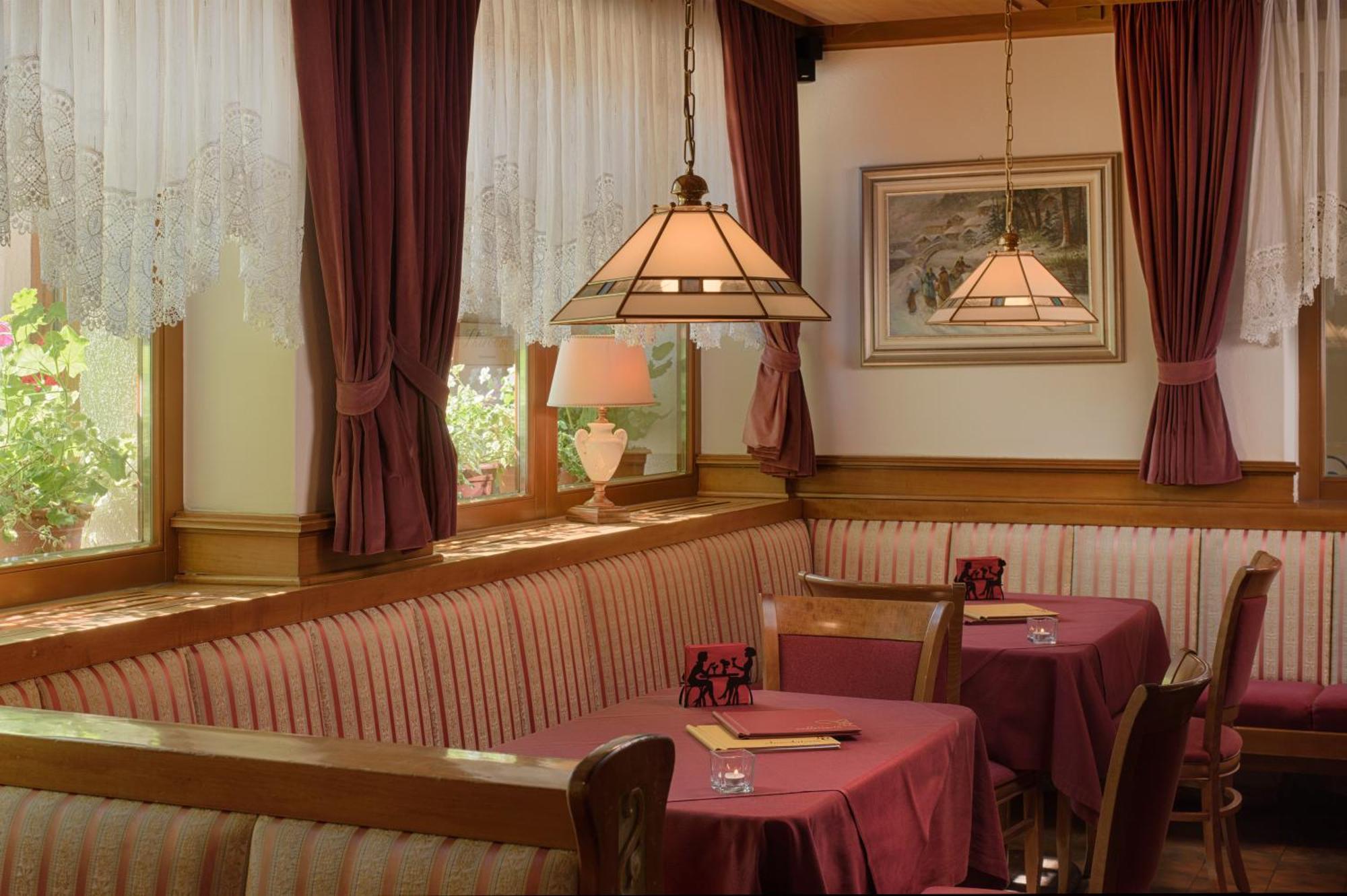 Hotel Villa Eden Corvara In Badia Kültér fotó
