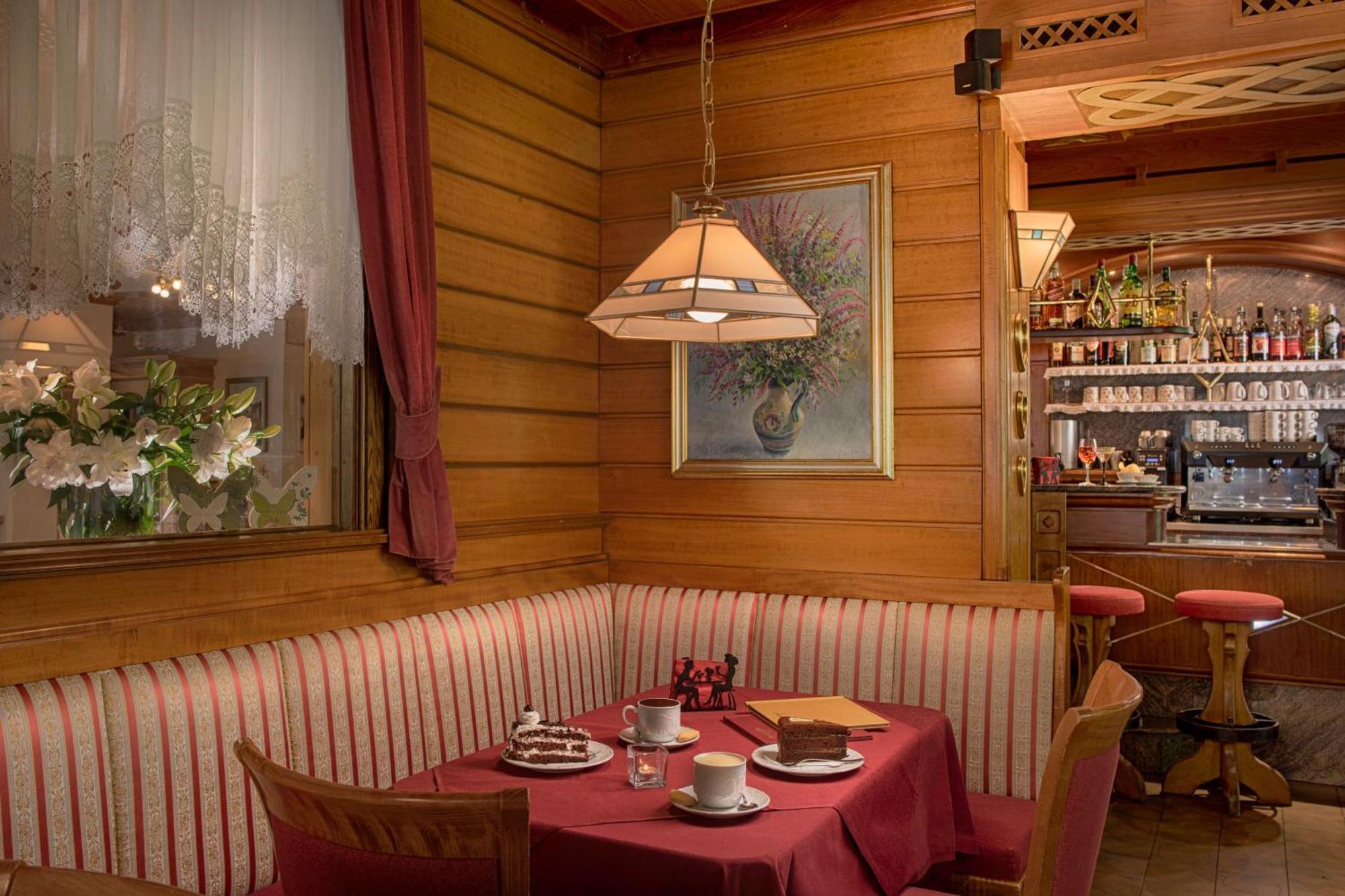 Hotel Villa Eden Corvara In Badia Kültér fotó