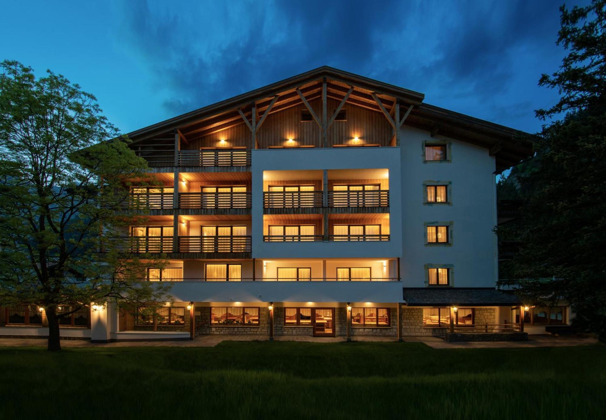 Hotel Villa Eden Corvara In Badia Kültér fotó